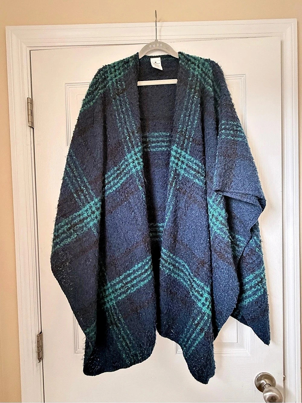 Woolrich Blue Green Boucle Brooke Plaid Poncho Cape
